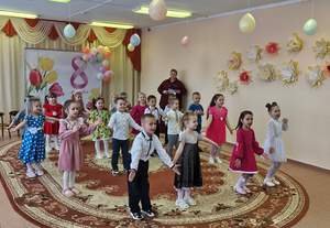 Средняя группа "Алые паруса"