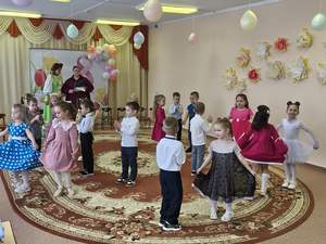 Средняя группа "Алые паруса"