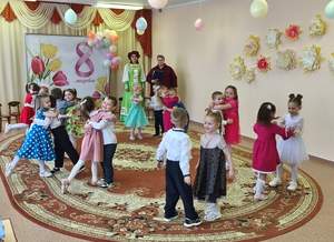 Средняя группа "Алые паруса"