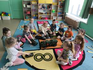 Средняя группа "Алые паруса"